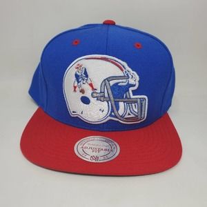 Mitchell & Ness NFL New England Patriots Helmet Snapback Hat